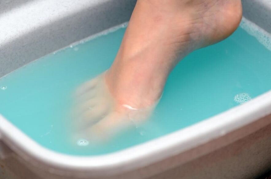 bath for treating foot fungus