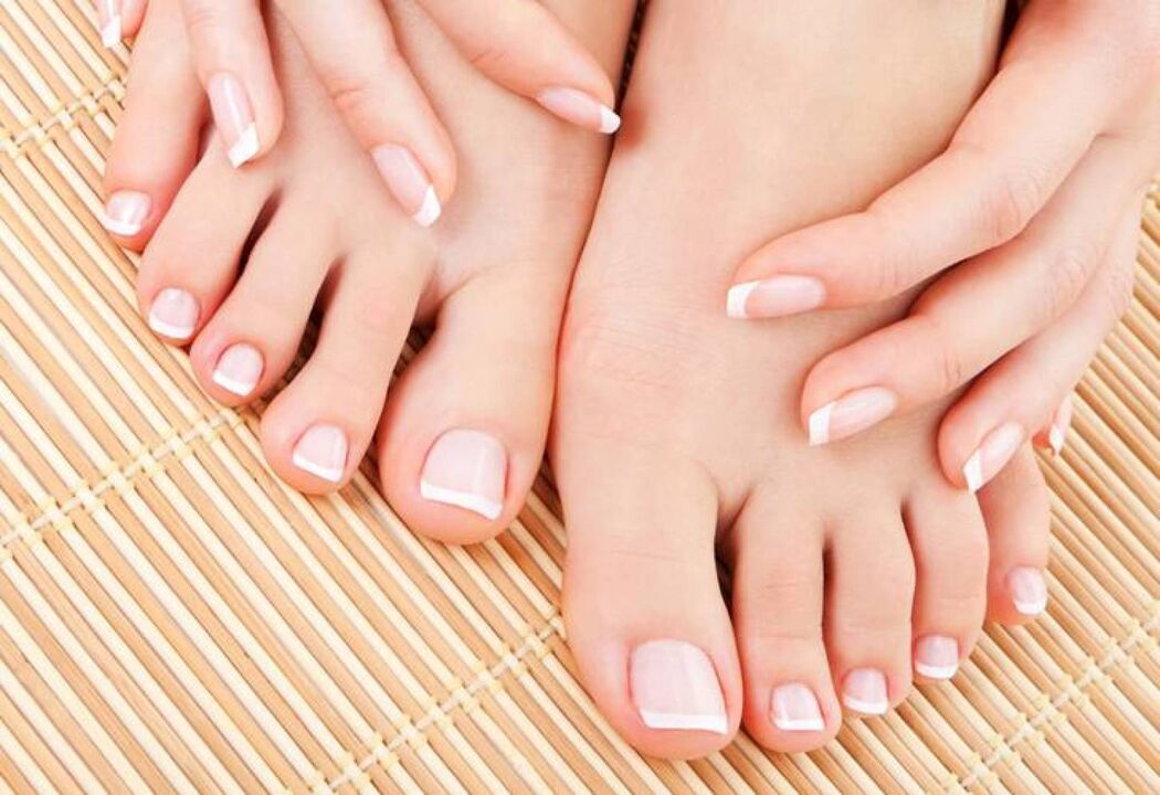 why does nail fungus occur 